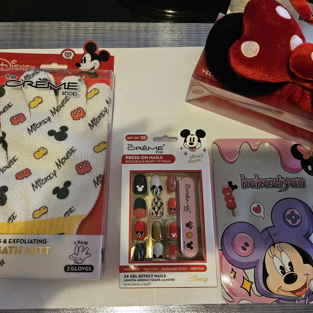 Disney Red & White Polka Dot Minnie Bow Plush Head Band With Scrub Mit BUNDLE 🌹